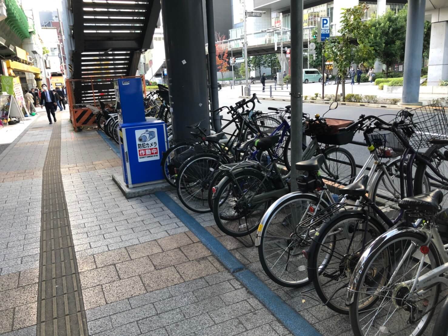 千代田外神田4-14 自転車